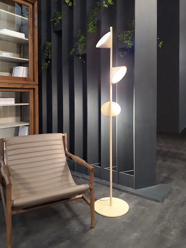 Lampe sur pied en aluminium LED Orchid AXOLIGHT PT ORCHID usine Axolight de l'Italie. Foto №7