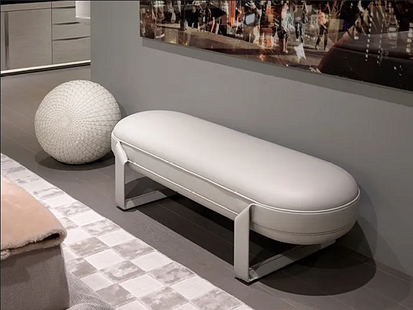 Banc en tissu avec dossier rembourré GIORGETTI SHIRLEY 90500, 90510 usine GIORGETTI de l'Italie. Foto №3