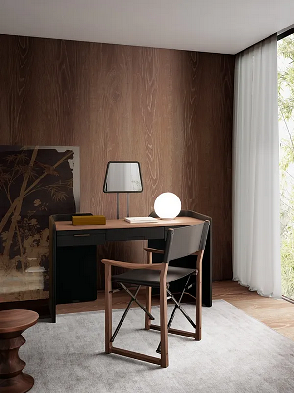 Bureau en bois Jean Marie I 4 Mariani usine i 4 Mariani de l'Italie. Foto №4