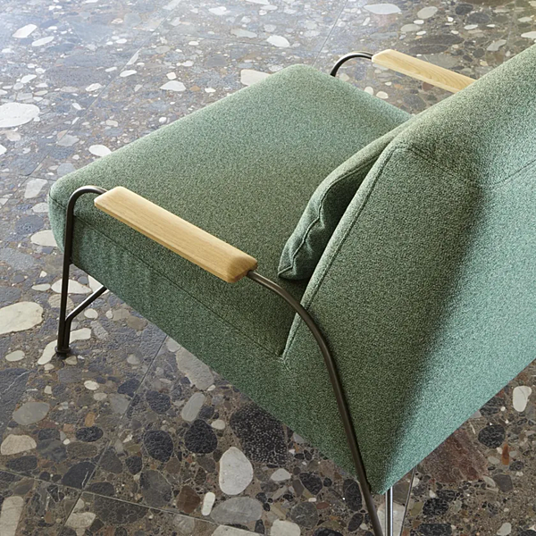 Fauteuil en tissu avec accoudoirs Humphrey LIGNE ROSET 19400105 usine LIGNE ROSET de l'Italie. Foto №4