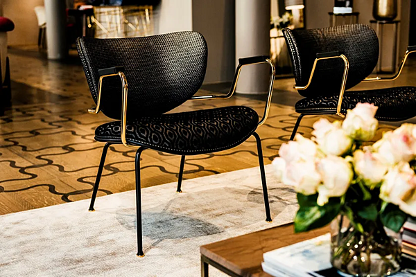 Fauteuil en tissu avec accoudoirs Kalida Black Tie KAL10BRC usine Black Tie de l'Italie. Foto №6