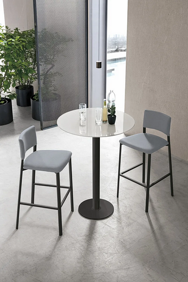 Tabouret haut en tissu avec dossier SEDIT SARA usine SEDIT de l'Italie. Foto №2