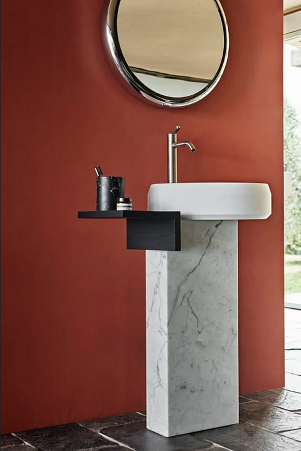 Mitigeur de lavabo sur pied en acier inoxydable à poignée unique AGAPE Collection Square usine Agape de l'Italie. Foto №2