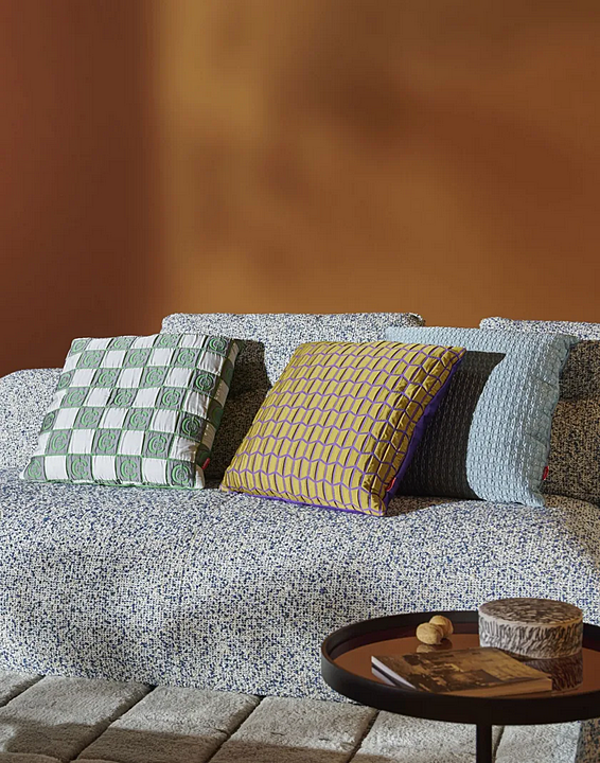 Coussin géométrique en tissu avec cadre carré CASSINA Chess usine CASSINA de l'Italie. Foto №5