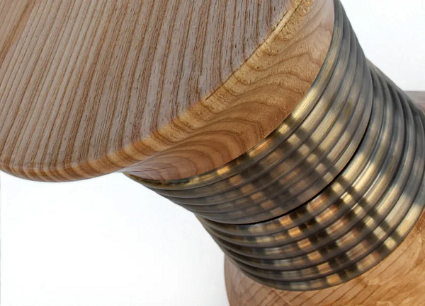 Tabouret bas en frêne collection Padaung BRABBU usine BRABBU de l'Italie. Foto №3