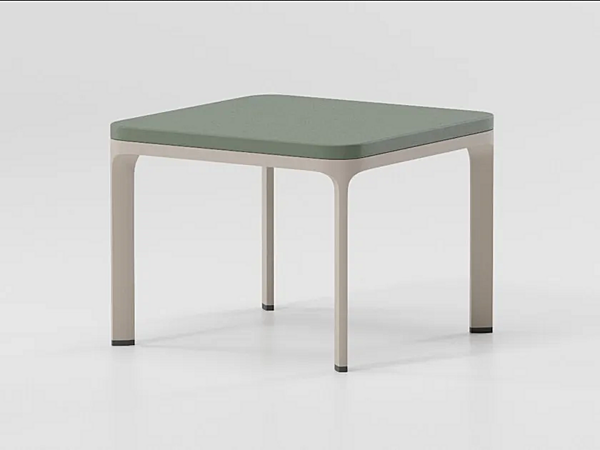 Table d'appoint de jardin en aluminium KETTAL Park Life usine KETTAL de l'Italie. Foto №1