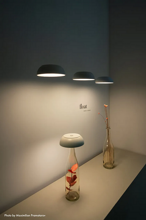 Lampe de table portable multifonctionnelle en matériau AXOLIGHT collection FLOAT usine Axolight de l'Italie. Foto №14