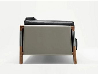 Fauteuil en cuir avec accoudoirs GIORGETTI Urban 66500, 66501