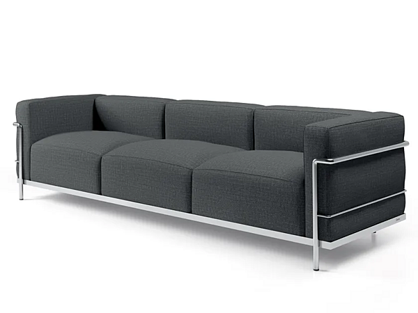 Canapé 3 places en tissu CASSINA Grand Confort Grand Modèle D 003 usine CASSINA de l'Italie. Foto №2