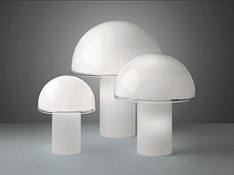 Lampe de table en verre soufflé Artemide Onfale A006400, A006500, A006300 Lampe de table en verre soufflé Artemide Onfale A006400, A006500, A006300 usine Artemide de l'Italie