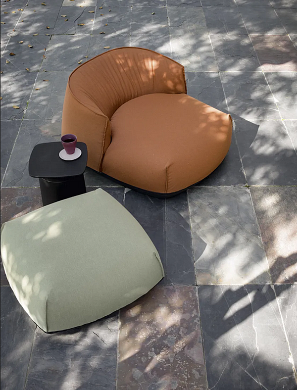 Fauteuil de jardin avec accoudoirs en Sunbrella Kristalia Brioni extérieur usine Kristalia de l'Italie. Foto №11