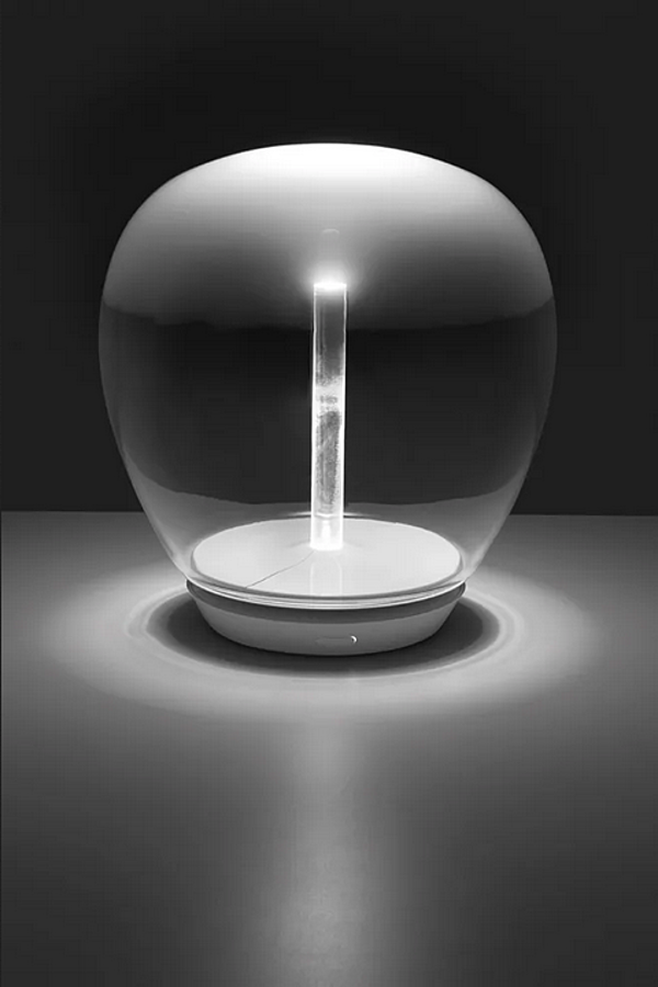 Lampe de table en verre soufflé LED Empatia Artemide usine Artemide de l'Italie. Foto №4