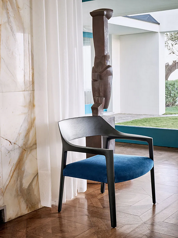 Fauteuil en bois d'orme avec accoudoirs Scheggia 906 Pli Potocco 906/PLI usine POTOCCO de l'Italie. Foto №2