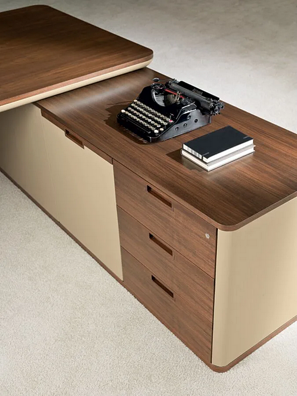 Bureau d'angle en bois et cuir avec tiroirs Avatar I 4 Mariani usine i 4 Mariani de l'Italie. Foto №7