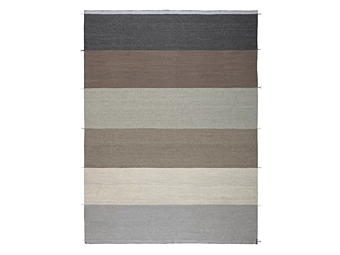Tapis extérieur rectangulaire en polypropylène Kristalia collection Mustache RE usine Kristalia de l'Italie
