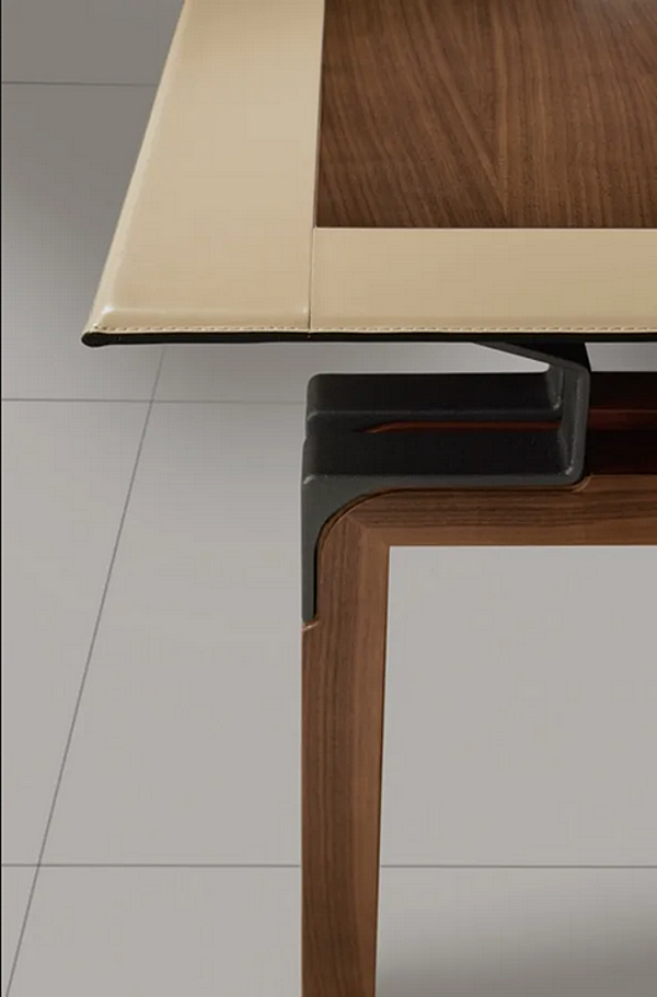 Bureau exécutif rectangulaire en bois avec dessus en cuir Paso Doble i 4 Mariani usine i 4 Mariani de l'Italie. Foto №6