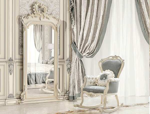Grande chambre classique avec garniture en argent ivoire et revêtement en tissu gris usine MODENESE GASTONE de l'Italie. Foto №5