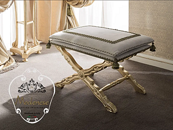 Tabouret bas rembourré Modenese Luxury Interiors 14532 usine MODENESE GASTONE de l'Italie