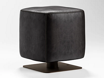 Pouf en cuir rembourré Eclipse CPRN HOMOOD E235