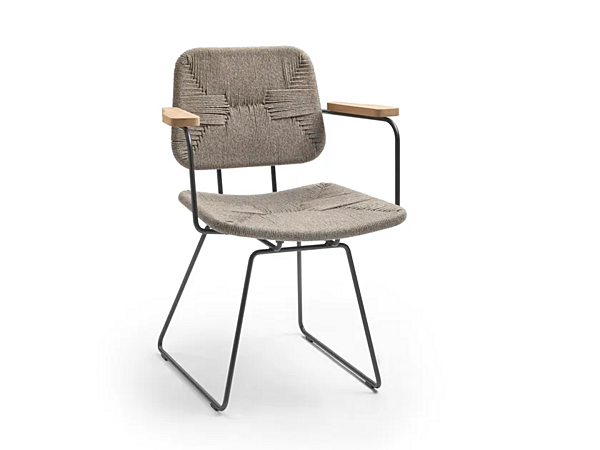 Chaise à base traîneau avec accoudoirs en matériau extérieur FLEXFORM Echoes usine FLEXFORM de l'Italie. Foto №1