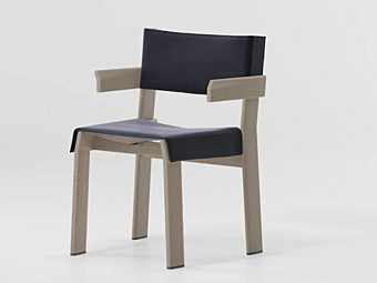 Chaise en aluminium avec accoudoirs KETTAL BAND Chaise en aluminium avec accoudoirs KETTAL BAND usine KETTAL de l'Italie