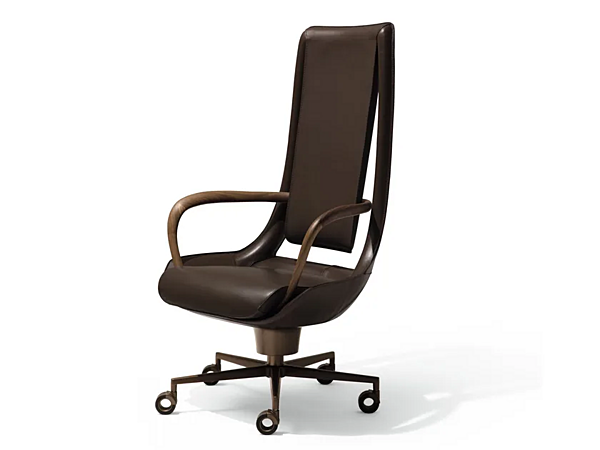 Chaise de direction avec roulettes et base à 5 branches GIORGETTI Clip 86000 usine GIORGETTI de l'Italie. Foto №1