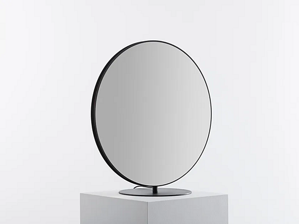 Miroir sur pied double face avec éclairage intégré Artemide SE ES usine Artemide de l'Italie. Foto №1