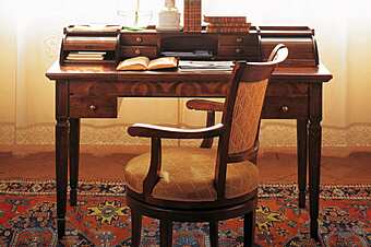 Bureau Cantiero CV18