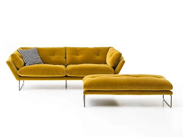 Pouf en tissu rembourré à base traîneau Saba New York Suite usine SABA de l'Italie. Foto №4