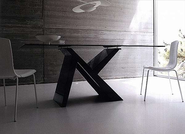 Table sedit Ikarus usine SEDIT de l'Italie. Foto №1