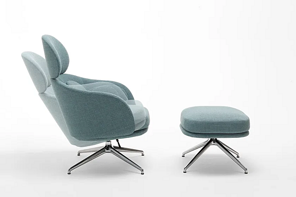 Pouf rembourré avec base à 4 branches Sunset Saba usine SABA de l'Italie. Foto №3