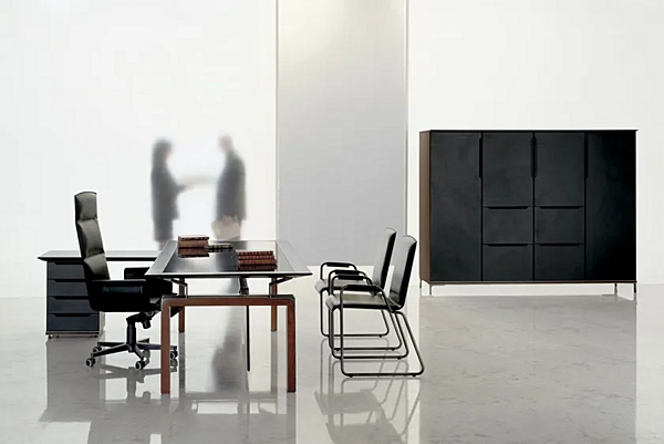 Unité de rangement de bureau en cuir avec tiroirs PASO DOBLE i 4 Mariani usine i 4 Mariani de l'Italie. Foto №2