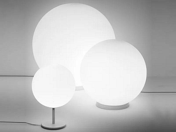 Lampe de table en verre Lumi Sfera Fabbian usine Fabbian de l'Italie. Foto №2
