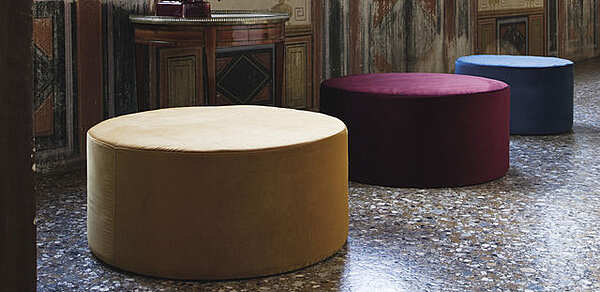 Pouf TWILS (VENETA CUSCINI) 414X33H40 usine TWILS (VENETA CUSCINI) de l'Italie. Foto №6