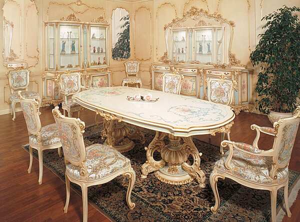 Chaise en tissu rembourré et en bois massif avec accoudoirs FRATELLI RADICE 268 usine FRATELLI RADICE de l'Italie. Foto №5