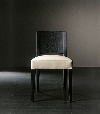 Chaise Kerr