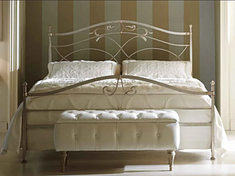 Lit double avec tête de lit rembourrée en tissu Zeus CORTEZARI Lit double avec tête de lit rembourrée en tissu Zeus CORTEZARI usine CORTE ZARI de l'Italie