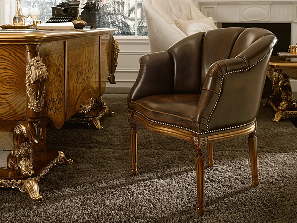 Fauteuil en cuir avec accoudoirs A.R. Arredamenti Dolcevita 217 usine A.R.ARREDAMENTI SRL de l'Italie. Foto №2