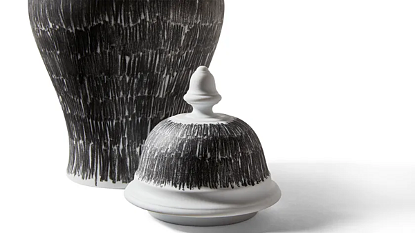 Vase en porcelaine Post Scriptum CASSINA usine CASSINA de l'Italie. Foto №3
