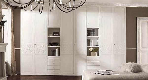 Armoire BENEDETTI MOBILI Lilium usine BENEDETTI MOBILI de l'Italie. Foto №1