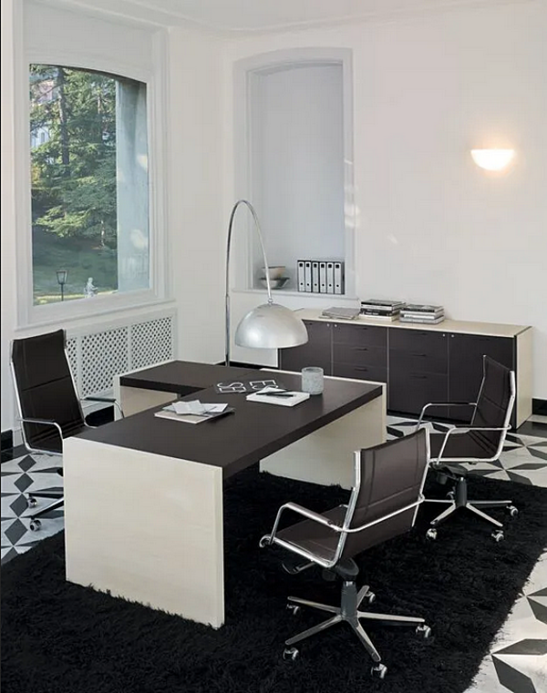 Bureau exécutif en bois en forme de L avec tiroirs I 4 Mariani Blade usine i 4 Mariani de l'Italie. Foto №3