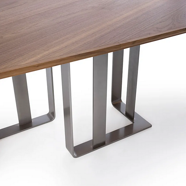 Table en bois avec base en métal Leonardo L625 ARTE BROTTO L625/200L, L625/250L usine Arte Brotto de l'Italie. Foto №3