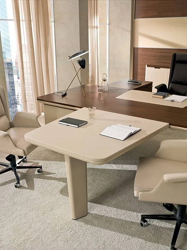 Bureau d'angle en bois et cuir avec tiroirs Avatar I 4 Mariani usine i 4 Mariani de l'Italie. Foto №6