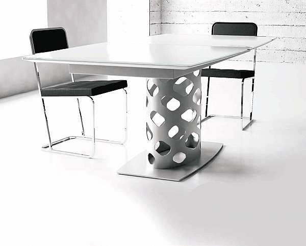 Table ORSENIGO 8504 usine ORSENIGO de l'Italie. Foto №2