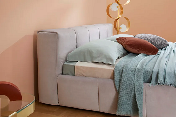 Lit de rangement en tissu rembourré Pixel Box Saba usine SABA de l'Italie. Foto №3