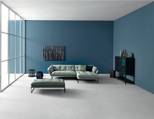 Canapé 3 places en tissu avec base patinée SABA New York Suite usine SABA de l'Italie. Foto №7