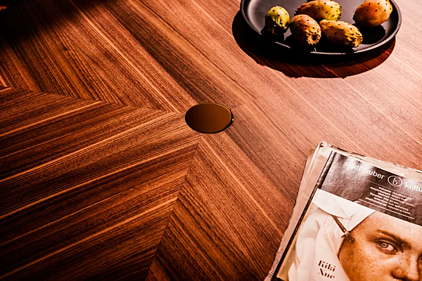 Table ovale en noyer Santiago Black Tie SANW25, SANW30 usine Black Tie de l'Italie. Foto №4