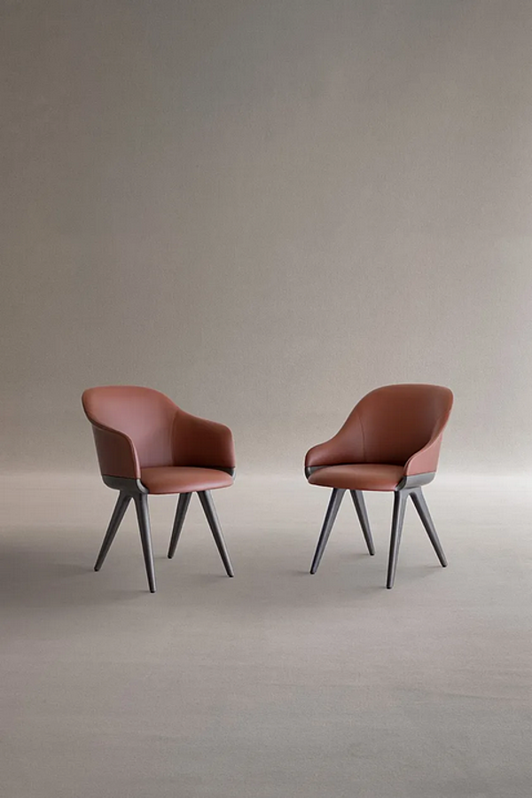 Fauteuil en cuir rembourré avec accoudoirs Potocco LYZ 918 P 918/P usine POTOCCO de l'Italie. Foto №2