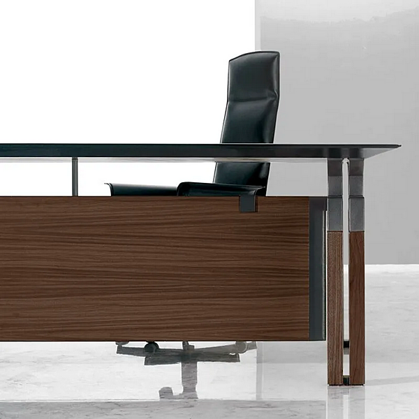 Bureau exécutif rectangulaire en bois avec dessus en cuir Paso Doble i 4 Mariani usine i 4 Mariani de l'Italie. Foto №3