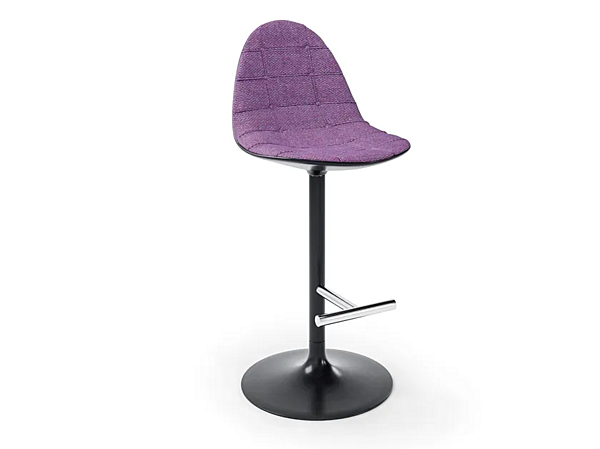 Tabouret de bar en tissu avec repose-pieds CASSINA Caprice usine CASSINA de l'Italie. Foto №1